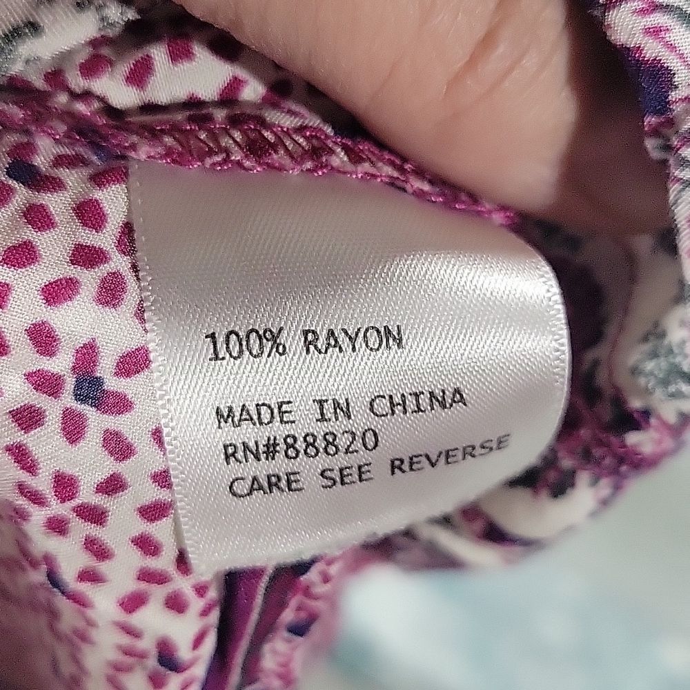 Lucy & Laurel Printed Tank Top sz Medium - Picture 4 of 4